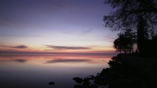 早晨日出前的湖1